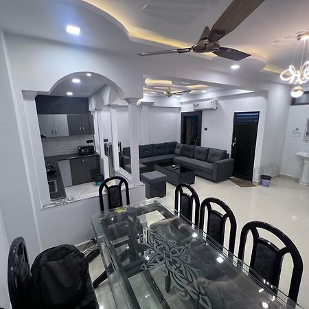J K Apartment Prayagraj Bagian luar foto