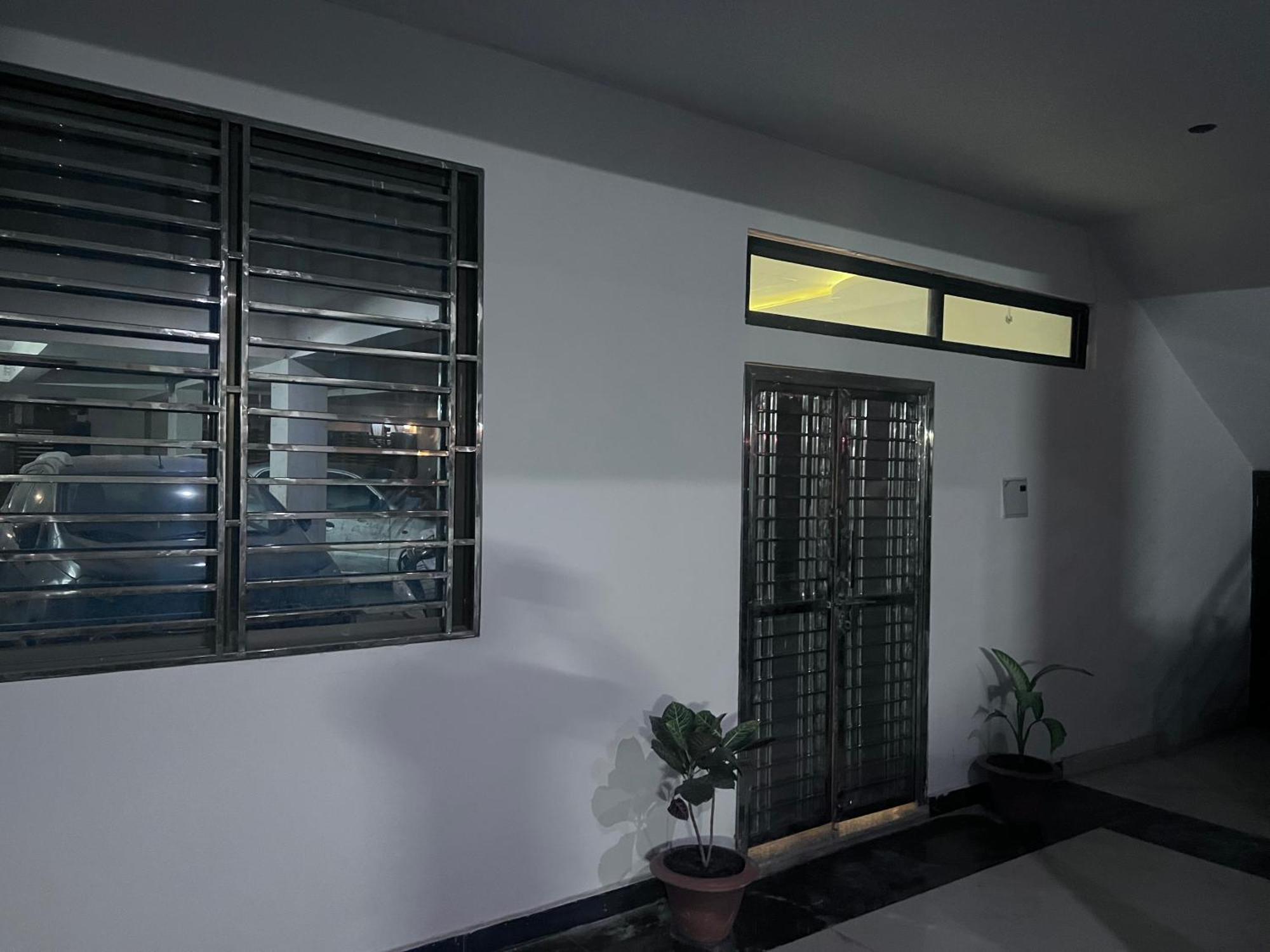 J K Apartment Prayagraj Bagian luar foto