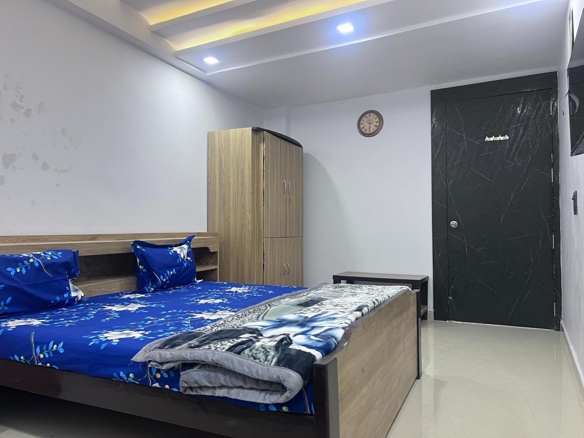 J K Apartment Prayagraj Bagian luar foto