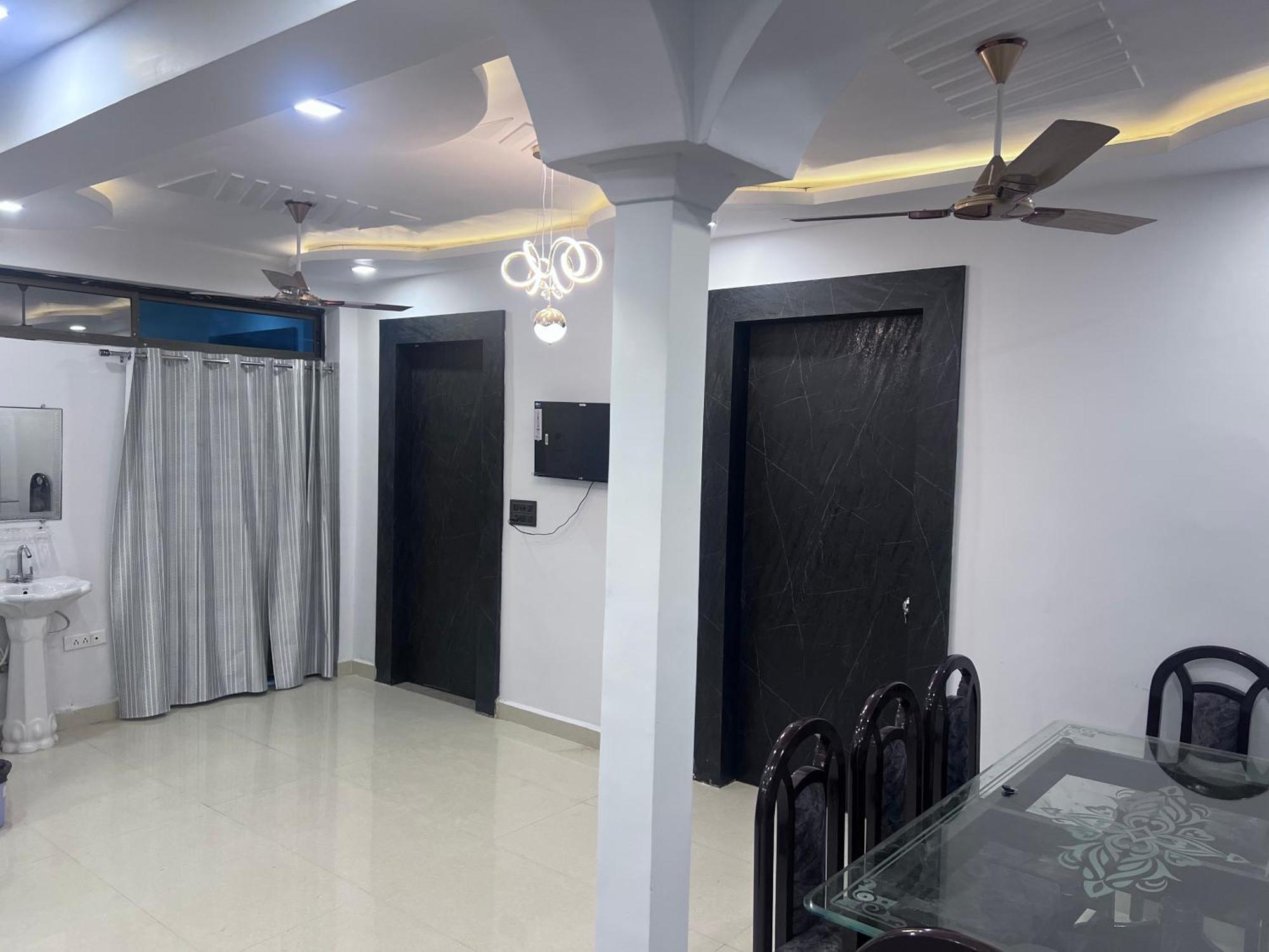J K Apartment Prayagraj Bagian luar foto