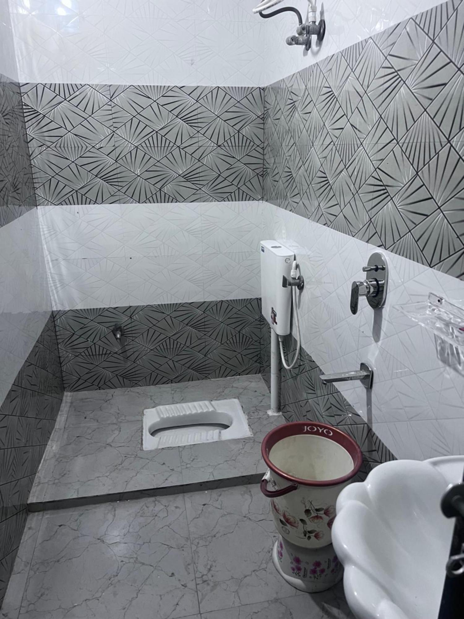 J K Apartment Prayagraj Bagian luar foto