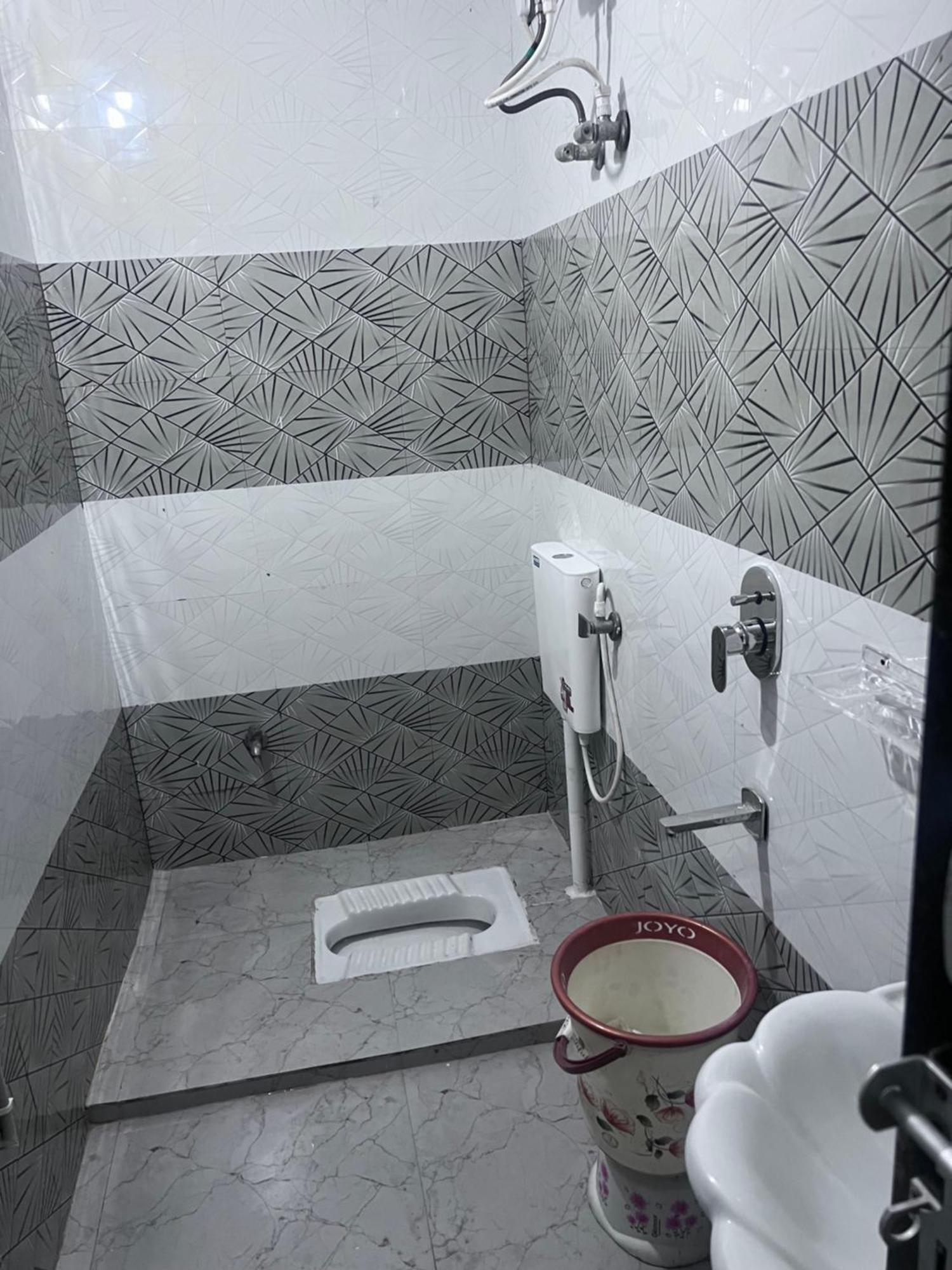 J K Apartment Prayagraj Bagian luar foto